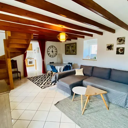 度假居 Jolie Maison Bourg De